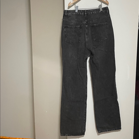 Black high rise 90’s Straight-Leg Jeans - Picture 5 of 6